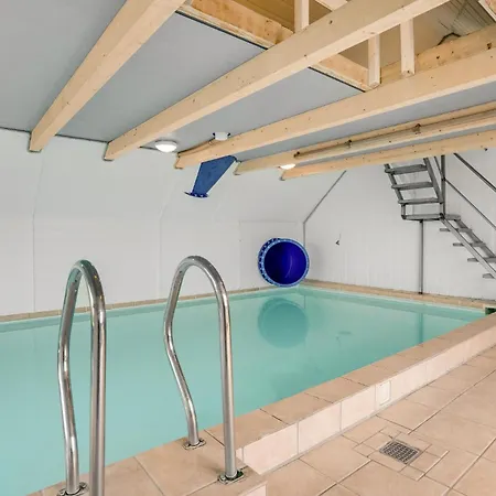 Stunning In Rm With Wifi, Private Swimming Pool And Indoor Swimming Pool Holiday home *