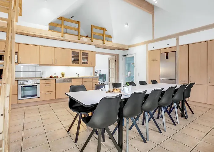 In With Sauna * Romo